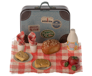 Picnic Set, Mouse